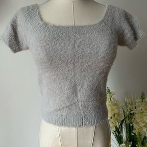 KENDALL & KYLIE Women’s short sleeve top in Grey. Size Medium